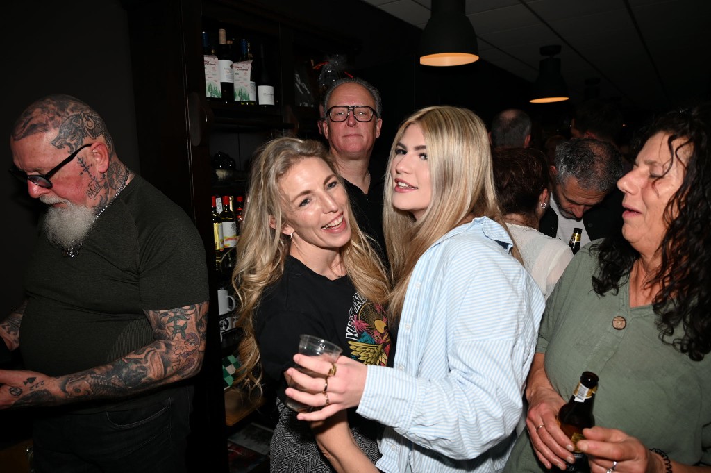 ../Images/10 jaar Ro's Barbershop 248.jpg